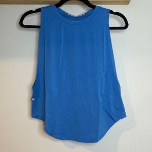 NWT FOURLAPS CORNFLOWER CURVE TANK